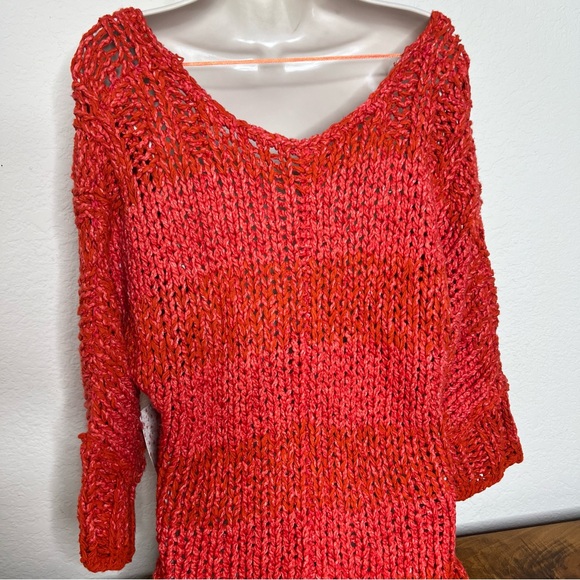 New Free People Women’s Sweater Georgia V-neck Tunic 2 Sleeve Size Small Red$148 - Picture 5 of 14